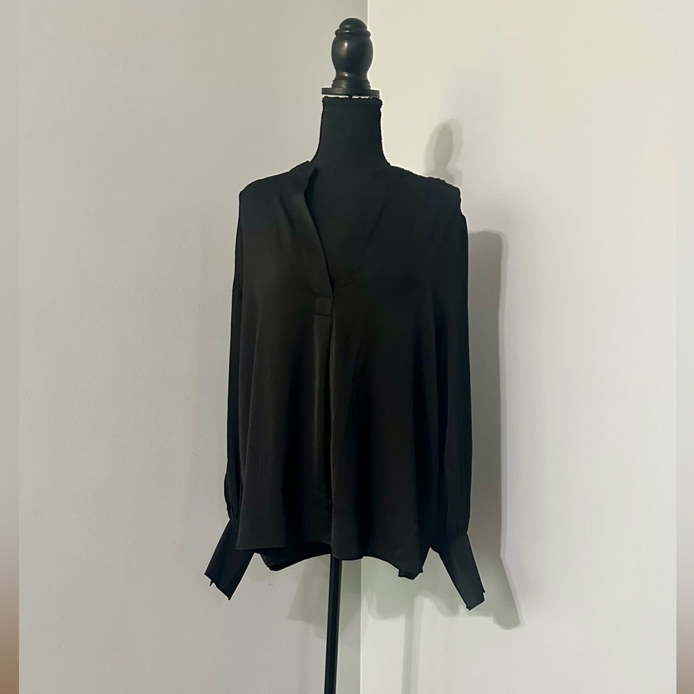 Banana Republic Factory - XL volume sleeve blouse